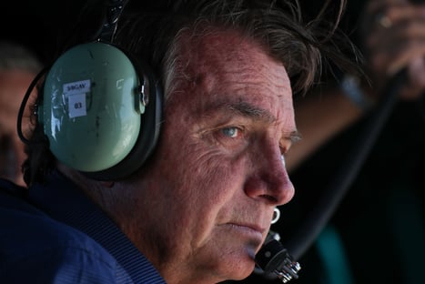 Sem quórum, Bolsonaro deve desistir de reunião do Conselho da República