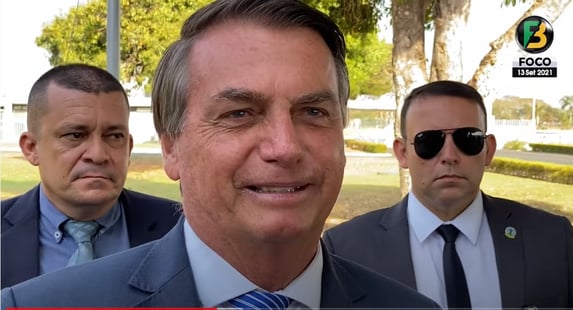 Bolsonaro, sobre manifestantes que pediram seu impeachment: “Minoria digna de dó”