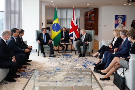 Boris Johnson faz teste de Covid após reunião com Bolsonaro e Queiroga