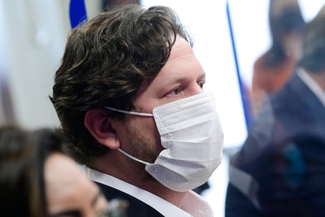 CPI investiga se Danilo Trento viajou para Las Vegas com Flávio Bolsonaro