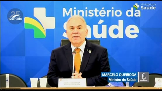 Ministério da Saúde decidiu suspender vacinação para adolescentes sem ouvir técnicos