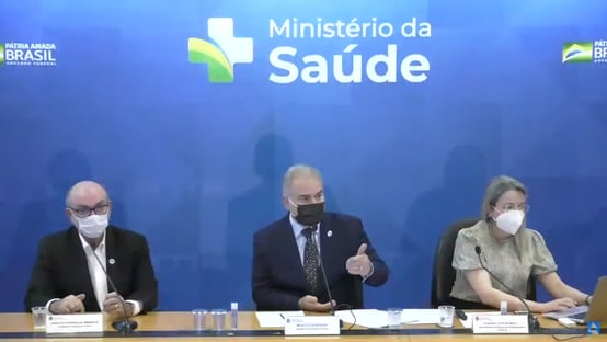 Queiroga diz que adolescentes sem comorbidades não devem tomar 2ª dose, o que não faz sentido