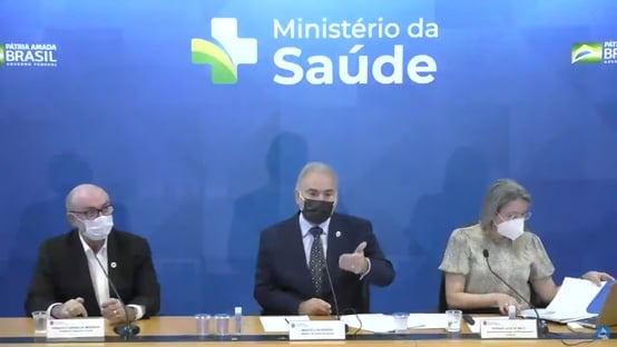 Queiroga volta a dizer que Brasil tem “excesso de vacina”