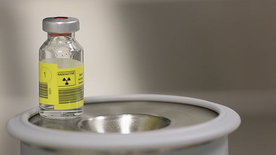 Após paralisação do Ipen, Anvisa autoriza importação excepcional de remédios para câncer
