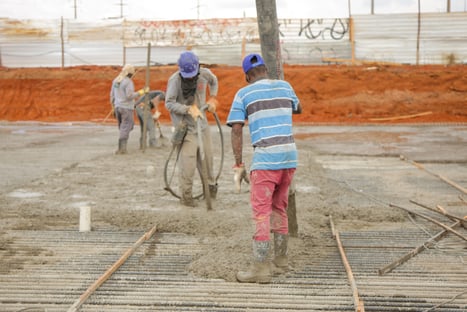 Crescimento da construção desacelera e setor espera alta de 2% em 2022