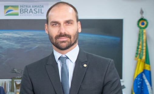 Eduardo reúne youtubers, jornalistas e candidatos em curso sobre ‘como votar em 2022’