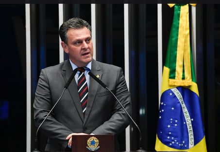 Vice-líder do PSD no Senado diz que debandada na Economia é prova que “governo está sem rumo”
