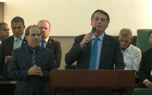 Bolsonaro diz que Ministério dos Direitos Humanos incentivava pedofilia em governos anteriores