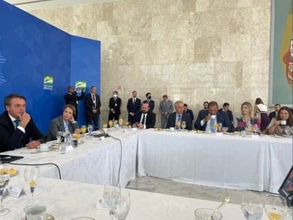Bolsonaro: “O agro vai muito bem”