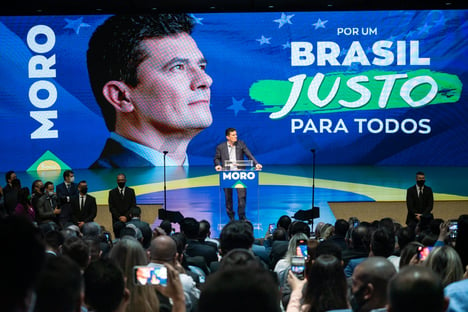 “Olhinhos brilhando para Moro”