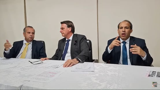 Bolsonaro volta a defender armamento: “Vou cortar o nariz para evitar estupro?”