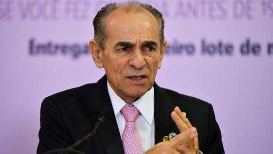 Relator rejeita emendas e impõe trava no orçamento secreto