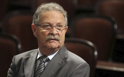 Pai de Jairinho assume vaga de deputado cassado