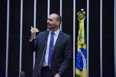 Câmara debate projeto de Eduardo Bolsonaro para liberar publicidade de armas de fogo