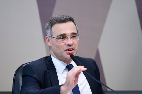 Mendonça derruba decisão de governadores sobre ICMS do diesel