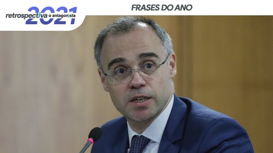 “A democracia é uma conquista da humanidade. Para nós, não. Mas, em muitos países, ela foi conquistada com sangue derramado”