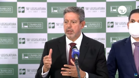 Arthur Lira: “Os governadores não sabem onde gastar dinheiro”