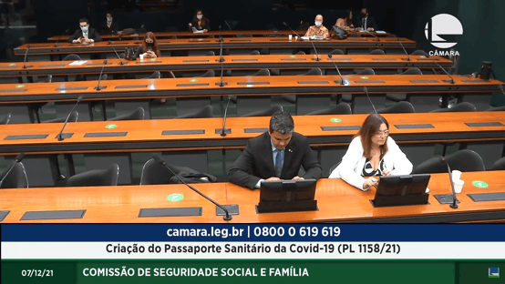 Bolsonaristas dominam audiência pedida por bolsonaristas sobre passaporte de vacina