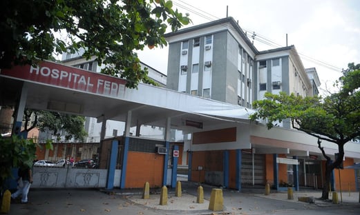 Deputados federais e secretário do TCU visitam Hospital Federal de Bonsucesso