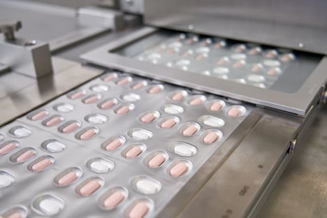 China libera uso de remédio anti-Covid da Pfizer
