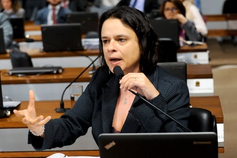 Janaina: “Por que Bolsonaro quer um Senado de pau mandado?”