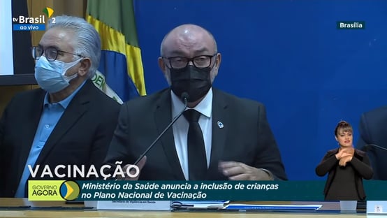 Covid está entre as principais causas de mortes de crianças de 5 a 11 anos no Brasil, diz secretário