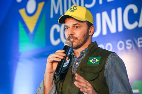 Fábio Faria fala sobre 5G a empresários do varejo
