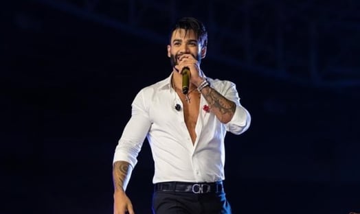 Com Covid, Gusttavo Lima cancela participação em jogo que seria assistido por Bolsonaro