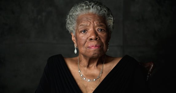 Maya Angelou se torna primeira mulher negra a estampar moeda nos EUA