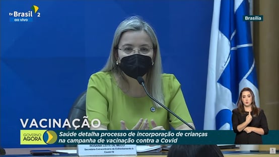 Secretária de Covid teima em insistir que pais procurem médico antes de vacinar crianças