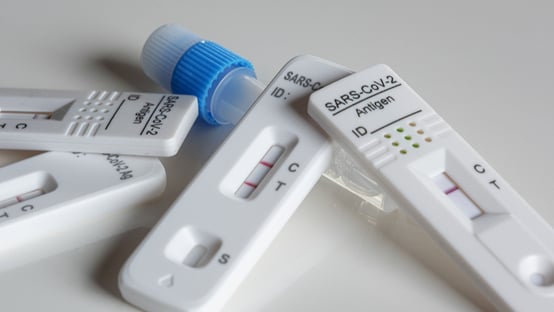 Busca por testes de Covid quintuplica e atinge novo recorde