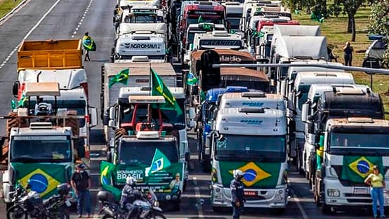 Apesar da ameaça de Zé Trovão, caminhoneiros descartam paralisação
