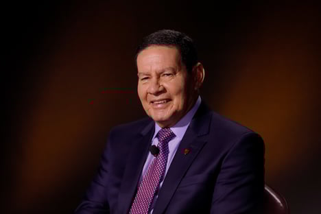 Mourão lidera disputa pelo Senado no RS, diz Instituto Paraná