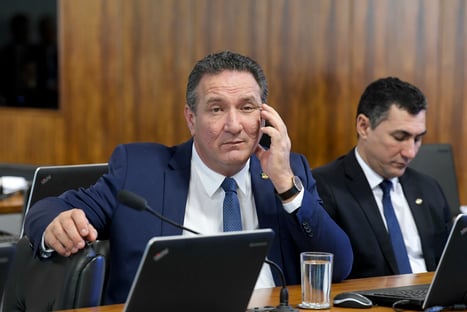 Lucas Barreto assume lugar de Anastasia na vice-presidência da CCJ do Senado