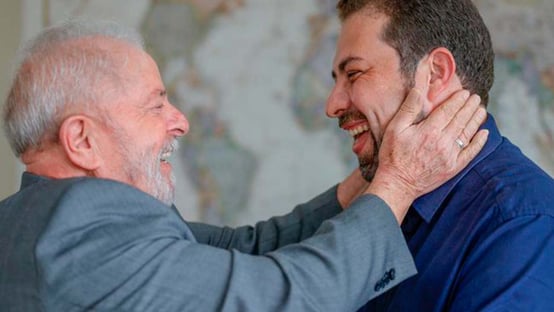 PSOL oficializa apoio à pré-candidatura de Lula