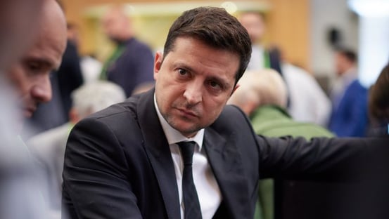 Zelensky: “Não é hora de ser neutro”