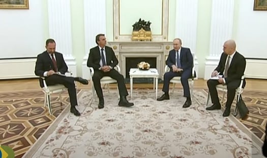 “Somos solidários à Rússia”, diz Bolsonaro a Putin; assista
