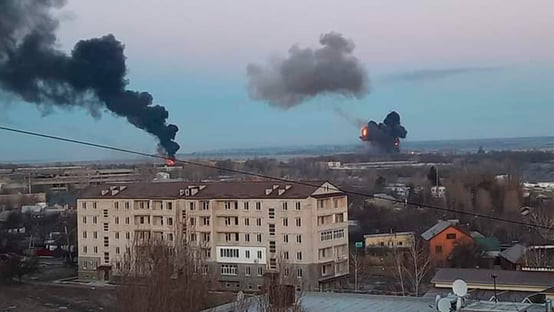 Bombas contra civis em Kiev