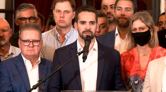 Leite: “A renúncia me abre muitas possibilidades e não me retira nenhuma”