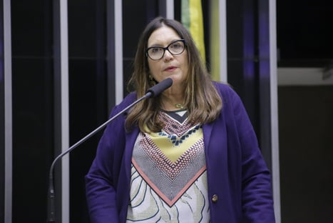 STJ nega recurso de Bia Kicis em caso de censura a Crusoé