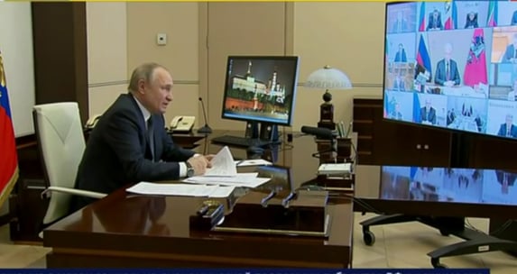 “Putin escolheu roubar muito”