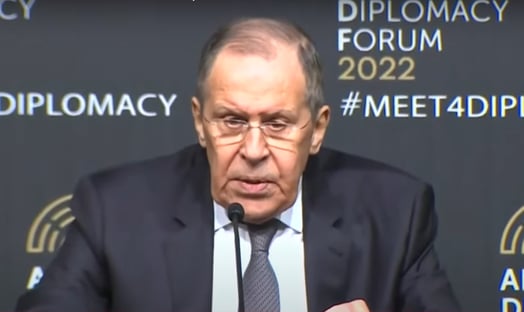Chanceler russo diz que Putin não recusaria reunião com Zelensky