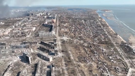 Ucrânia diz que russos não pararam de bombardear usina de Mariupol