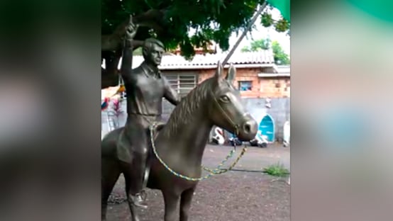 Idolatria ao pangaré