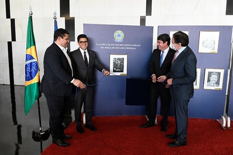 “Dois tanques aqui não bastam para fechar o Congresso”