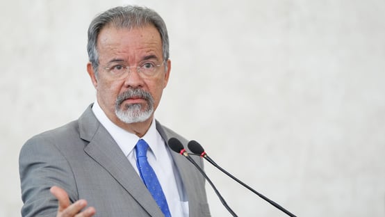 Jungmann defende democracia: “É como o ar que se respira”