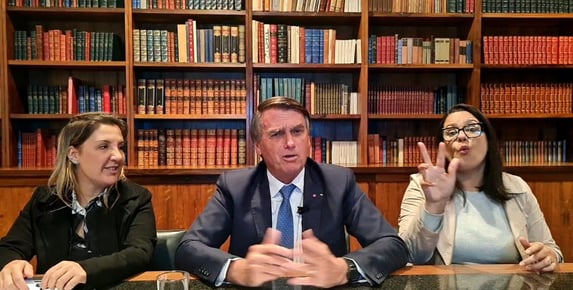 Bolsonaro promete negociar com sindicatos reajuste para servidores