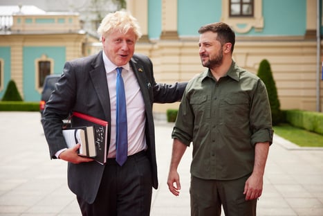 Boris Johnson alerta para “longa guerra” na Ucrânia