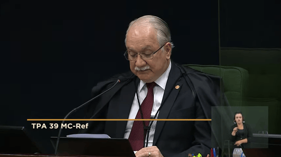 2×1 – Fachin é contra manter mandato de deputado bolsonarista