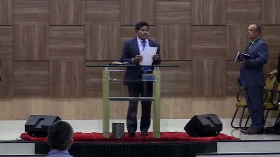 Vídeo: pastor lobista pede ajuda para obra “em nome de Jesus”